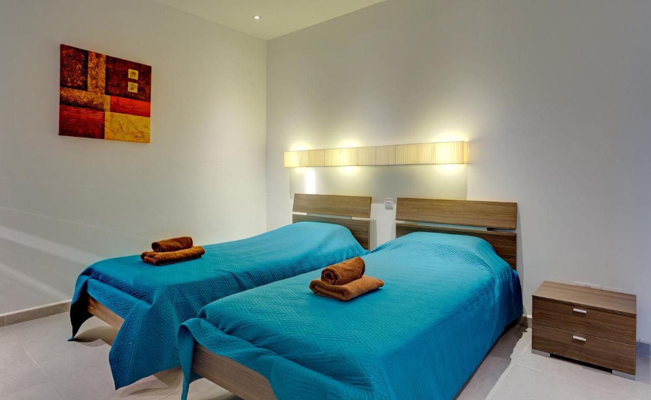 Seaview Apartment In Fort Cambridge, Sliema Dış mekan fotoğraf
