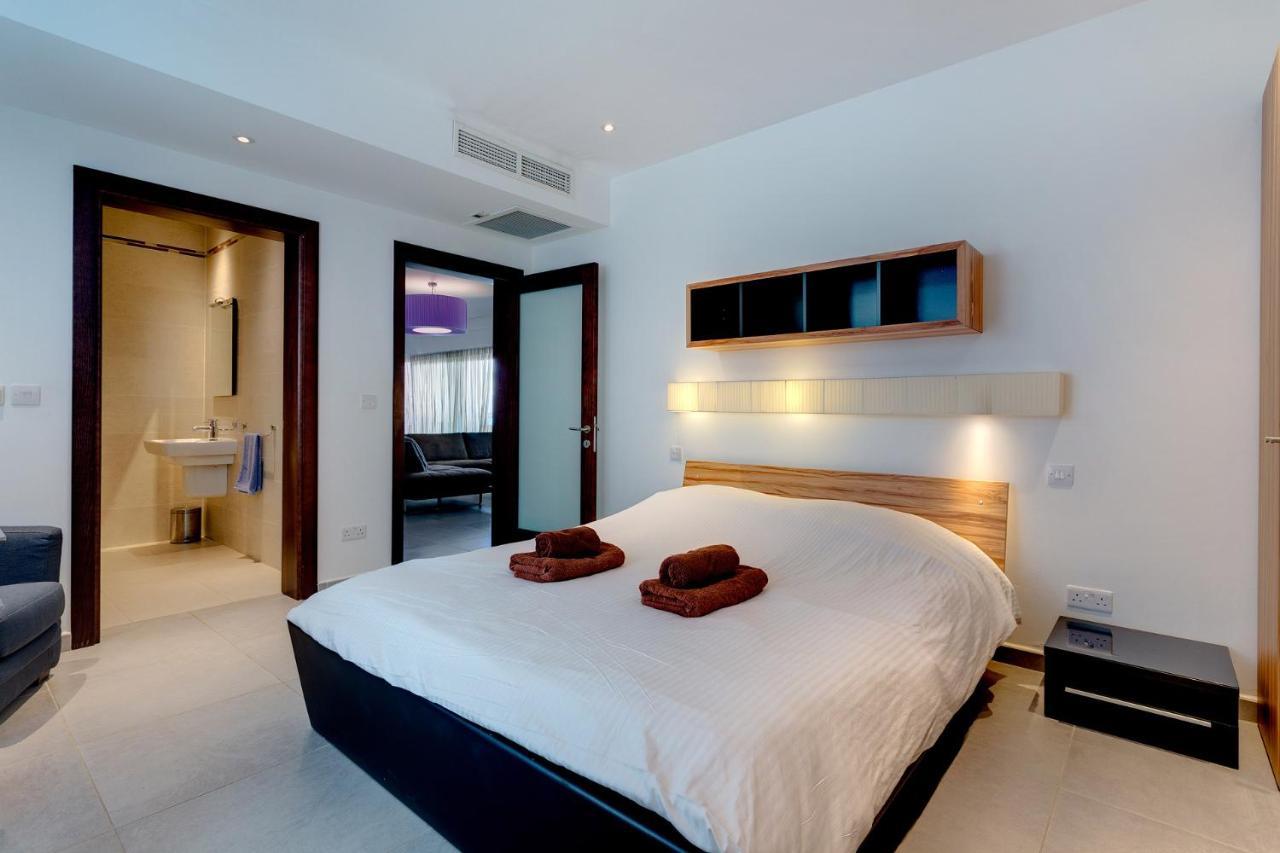 Seaview Apartment In Fort Cambridge, Sliema Dış mekan fotoğraf