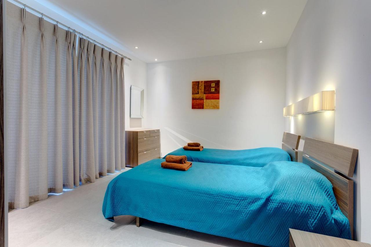 Seaview Apartment In Fort Cambridge, Sliema Dış mekan fotoğraf