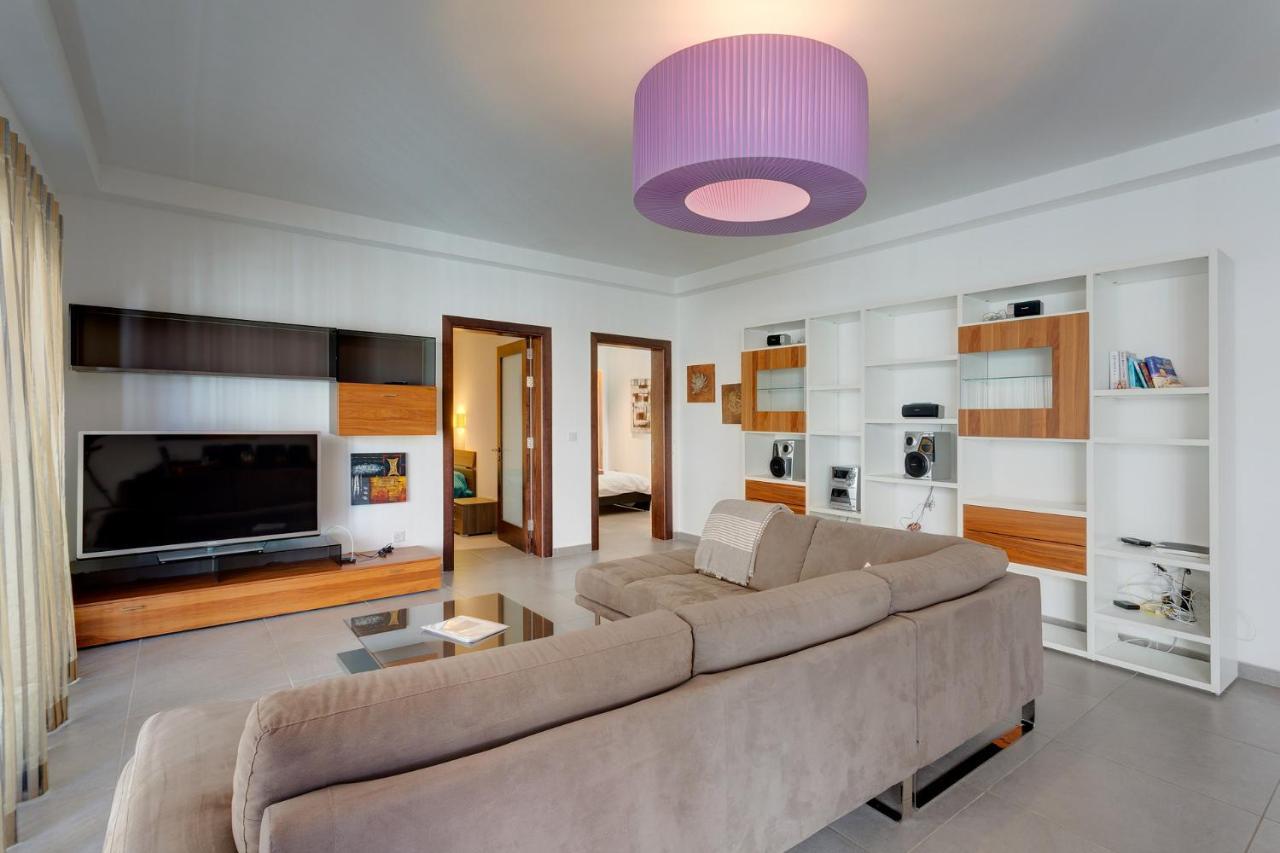 Seaview Apartment In Fort Cambridge, Sliema Dış mekan fotoğraf
