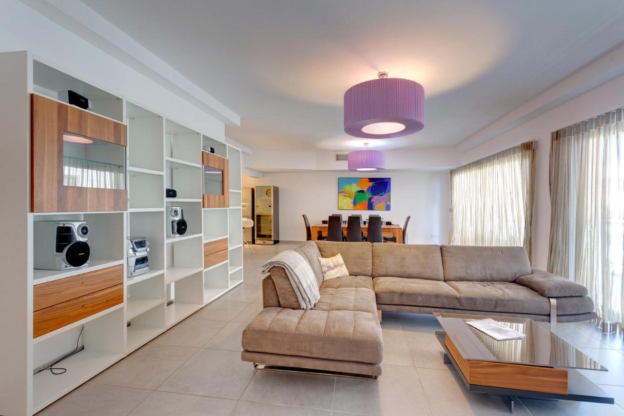 Seaview Apartment In Fort Cambridge, Sliema Dış mekan fotoğraf