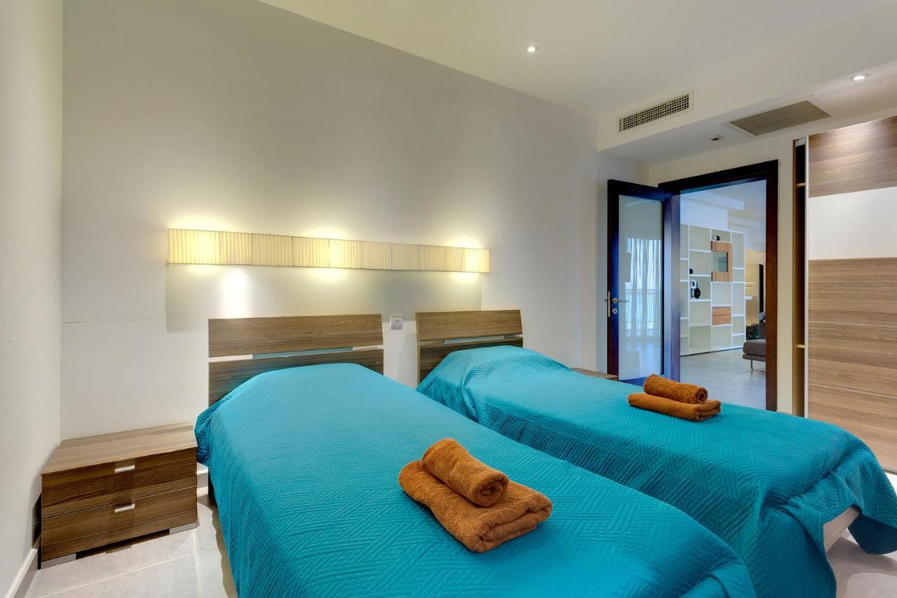 Seaview Apartment In Fort Cambridge, Sliema Dış mekan fotoğraf